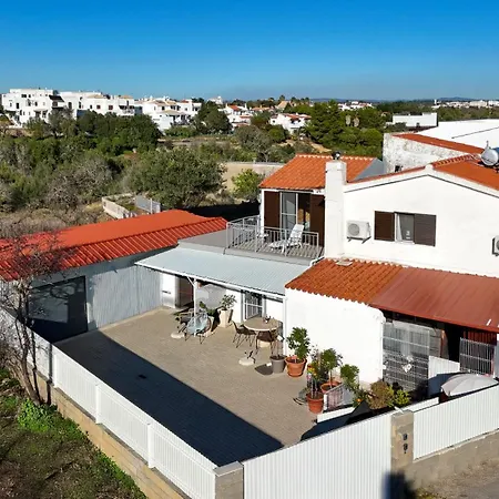 One-bedroom House Close To The Casa de Férias Armação de Pêra